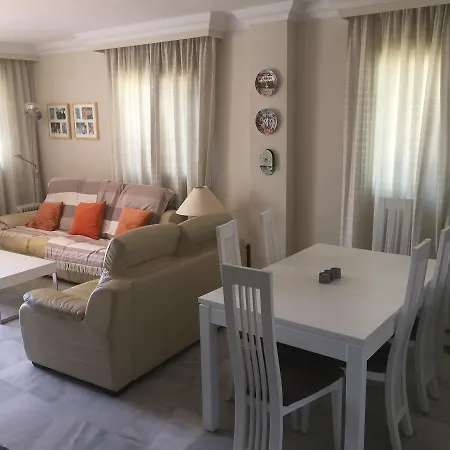 Pinos De Nagueles Penthouse דירה